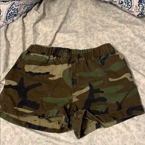 Forever 21 camo shorts